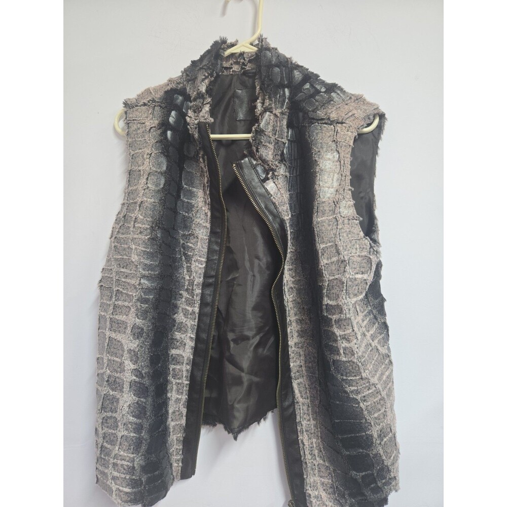 Multiples Ladies Black Pattern Print Vest size  XL